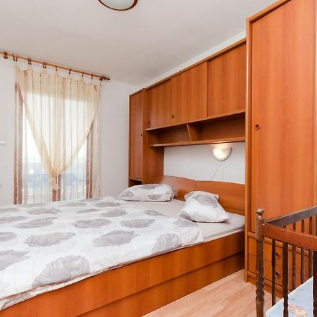 Apartments Albina Lopar Exterior foto