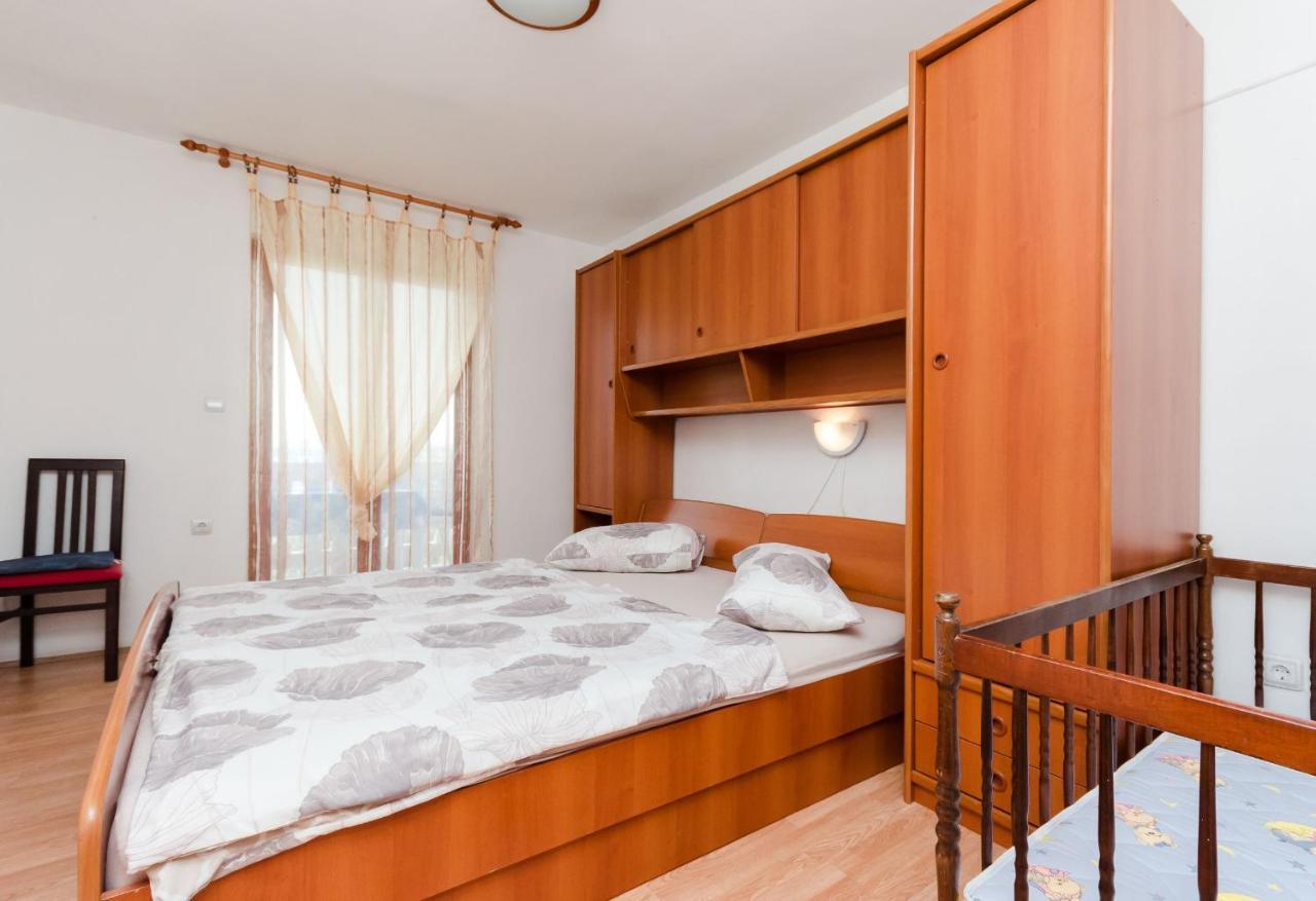 Apartments Albina Lopar Exterior foto